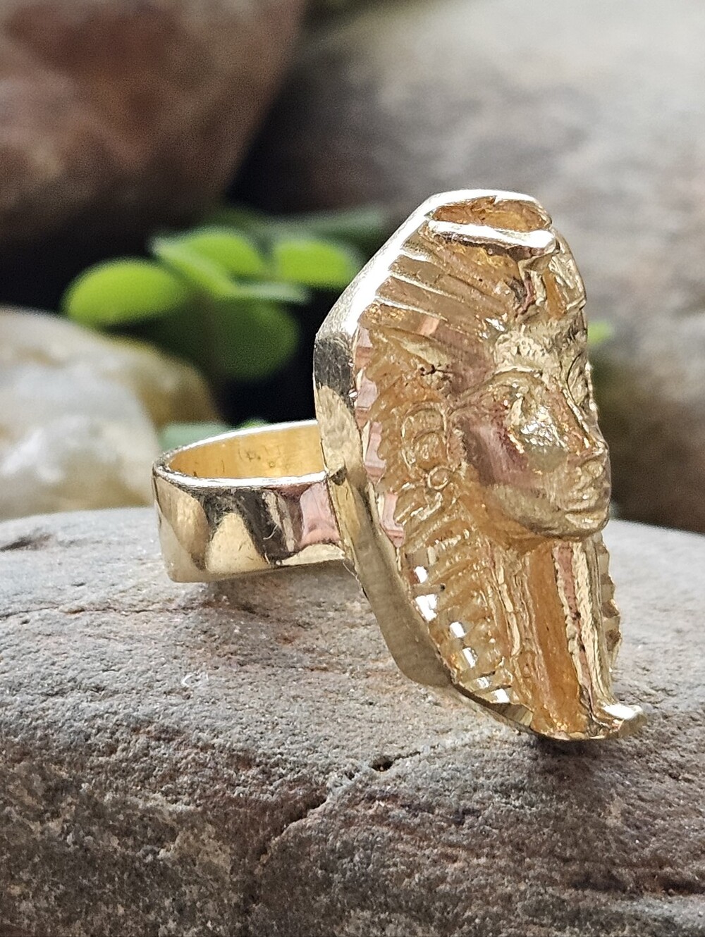 Vintage Solid 14k Yellow Gold Egytian King Tut Pharaoh Signet Statement Ring - Picture 8 of 8